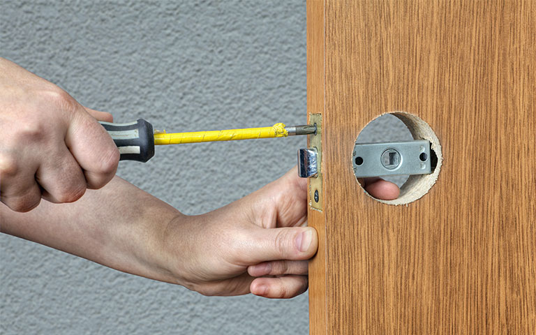 Green locksmith provides door Replacement service in Daytona Beach & Ormond Beach, FL